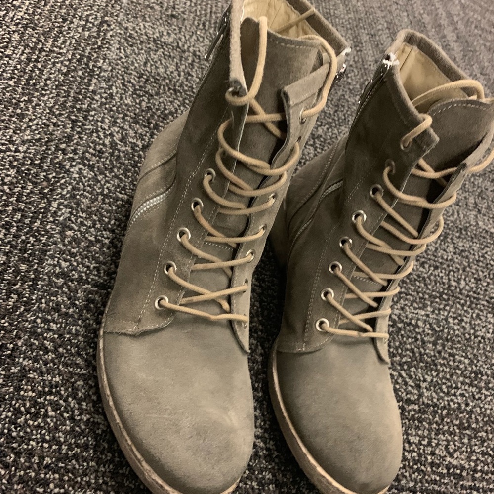 Boots le stelle Size 37